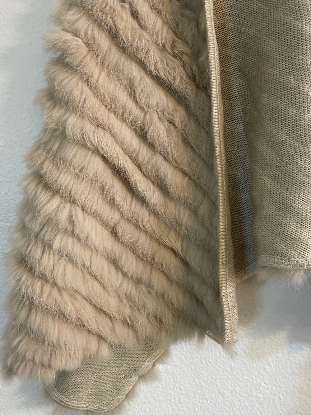 Metric Knits Fur Collection Women’s Rabbit Fur Vest Size XS. - Picture 5 of 13